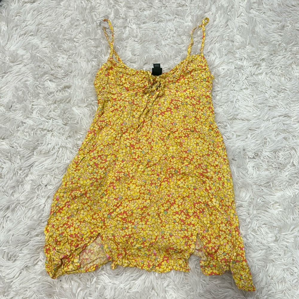 Yellow dress